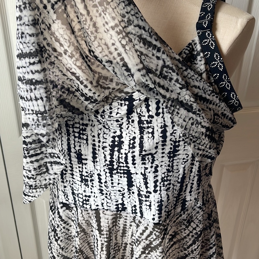 PLUS Ruffle Tankini - Picture 8 of 8